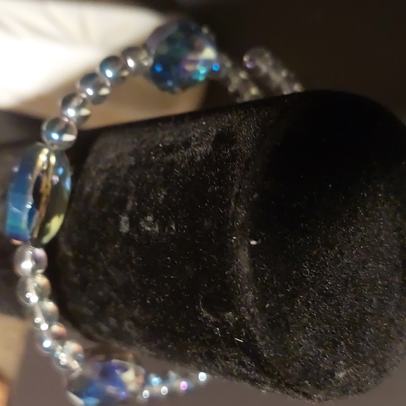 Handmade memory wire bracelet - Picture 2 of 4